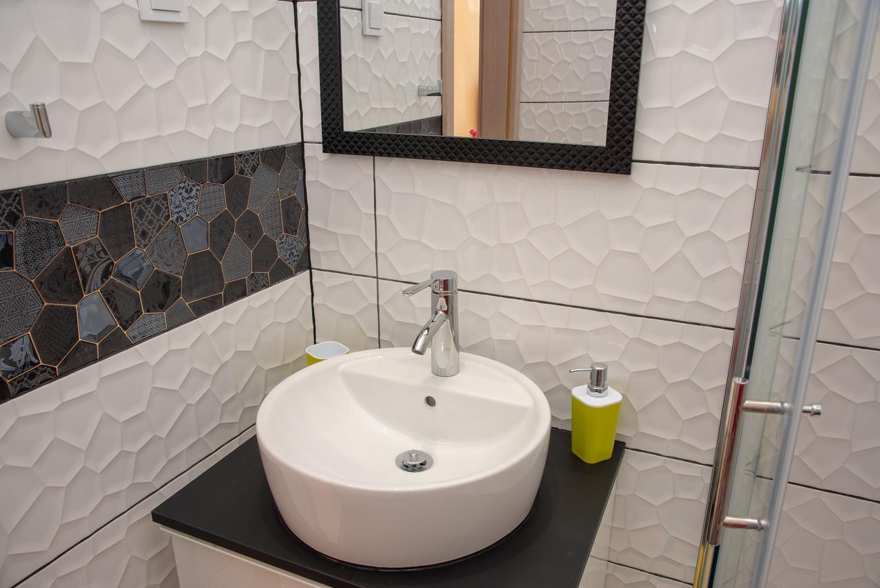 Ariana Apartman Bol