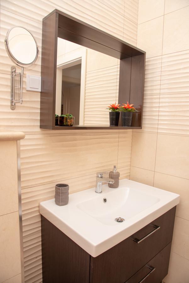 Apartman Ariana *